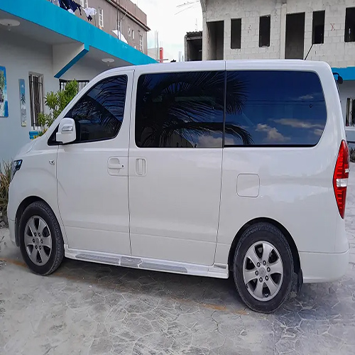 Hyundai Starex vehicle